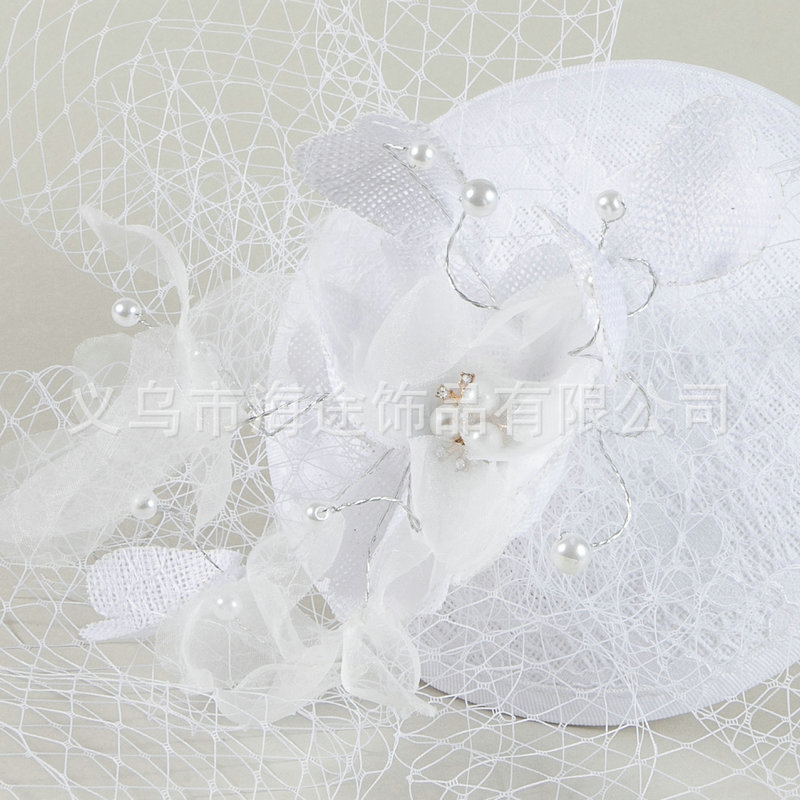 In Europe and America, pearl gauze hats, net gauze brides, small top hats, ball and dinner parties, elegant and stylish hair accessories, and small top hats for women are popular details Picture
