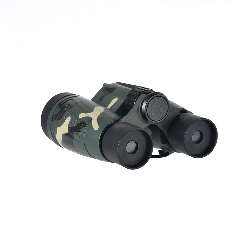 Children's camouflage binoculars, high-definition student science exploration, outdoor travel portable binoculars, boys' toys Application Scenario