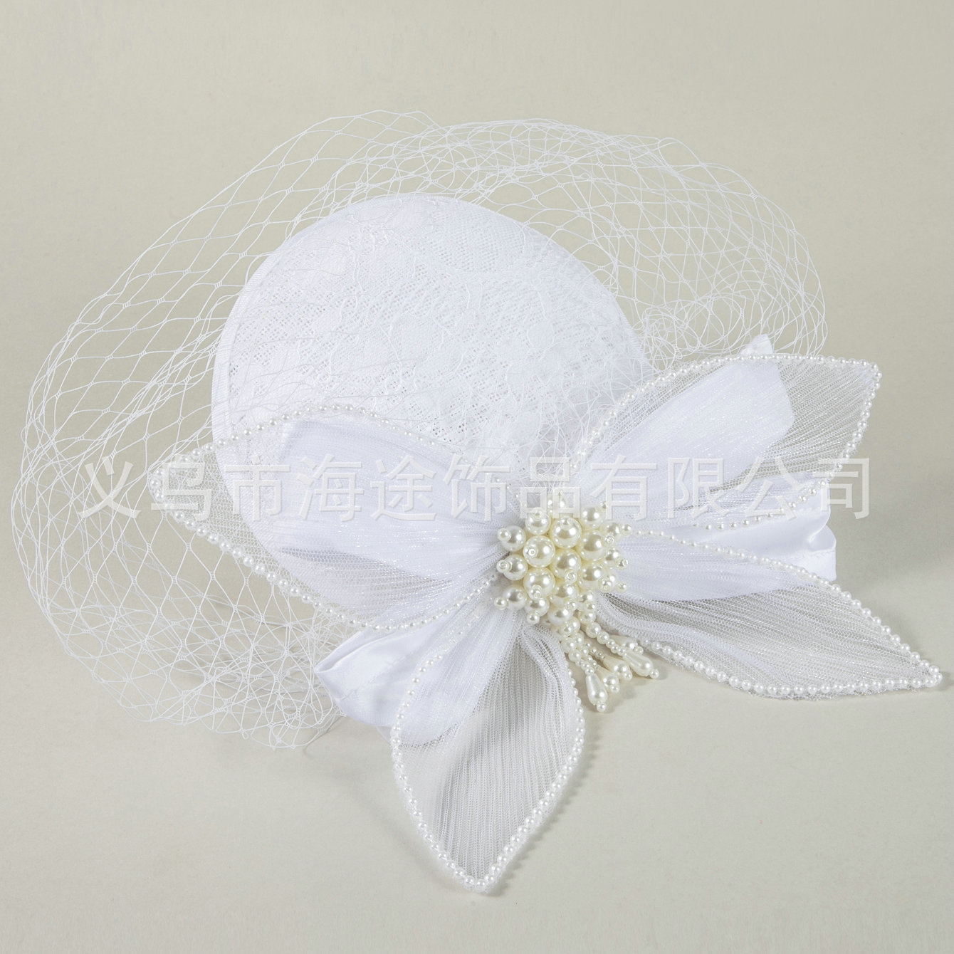 Cross-border new elegant pearl bride hat with French large bow, travel photography studio, makeup and photo styling wholesale Application Scenario