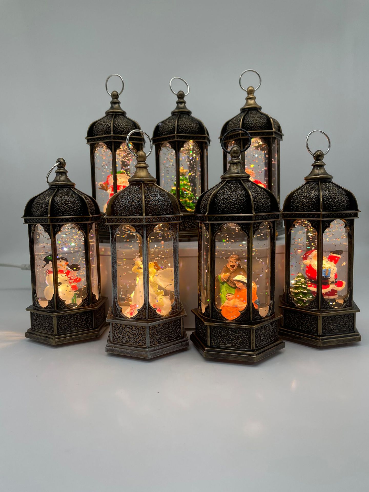 New water-filled hexagonal wind lamp, snow-illuminated counter window display item, led illuminated night light