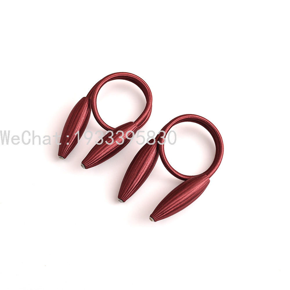 تركيب قطع من الستائر المصنوعة من الحبال الملتوية عبر الحدود في منطقة الأمازون Item Picture