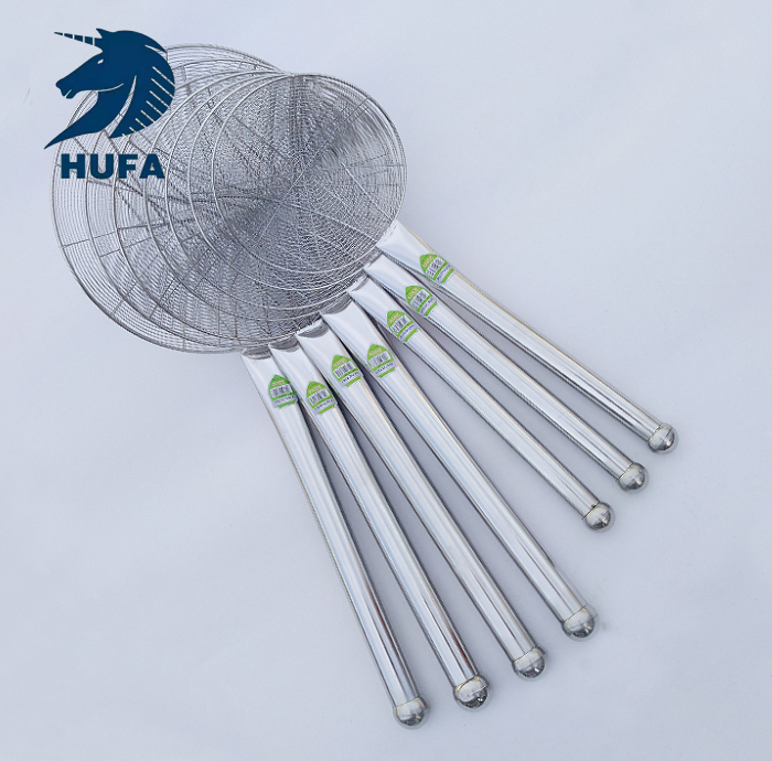 Flat-bottomed stainless steel strainer, large-capacity wire oil leakage, net leakage, noodle scooping spoon, hot pot spoon, strainer, mesh screen, logo marking