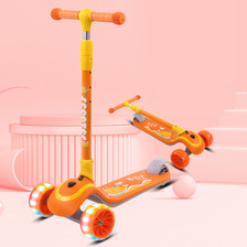 滑板车儿童玩具车三轮车滑行车溜溜车地摊发光休闲玩具童车平衡车