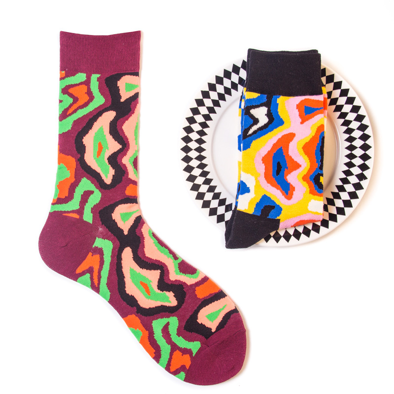 Cross Border Tide Socks Men's Mid-Tube Socks Animal Leopard Print Abstract Painting Tide Brand Ins Adult Men's Pure Cotton Socks Manufacturers Wholesale Application Scenario