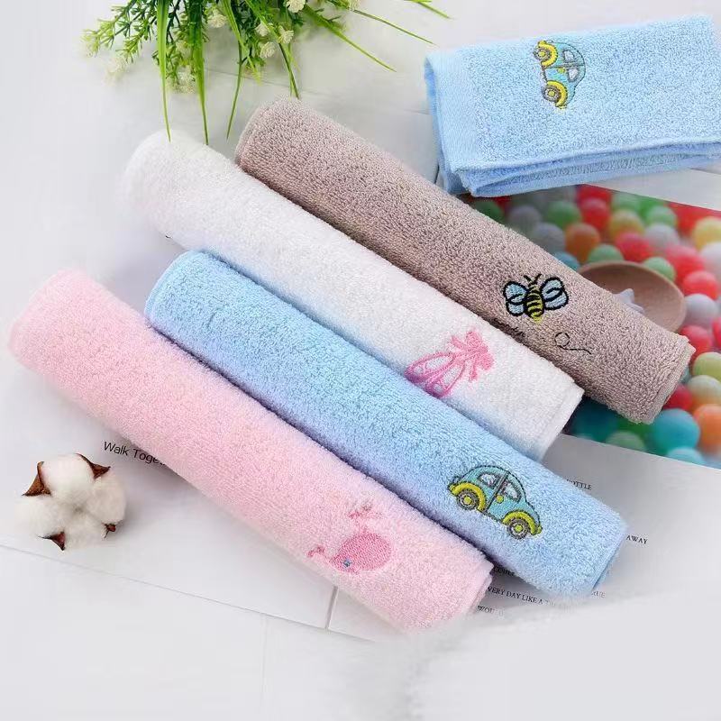 Pañuelo bordado de fibra de bambú pequeña toalla para lavar la cara baño toalla doméstica para niños para hombres y mujeres suave y absorbente no perder el pelo toalla facial details Picture