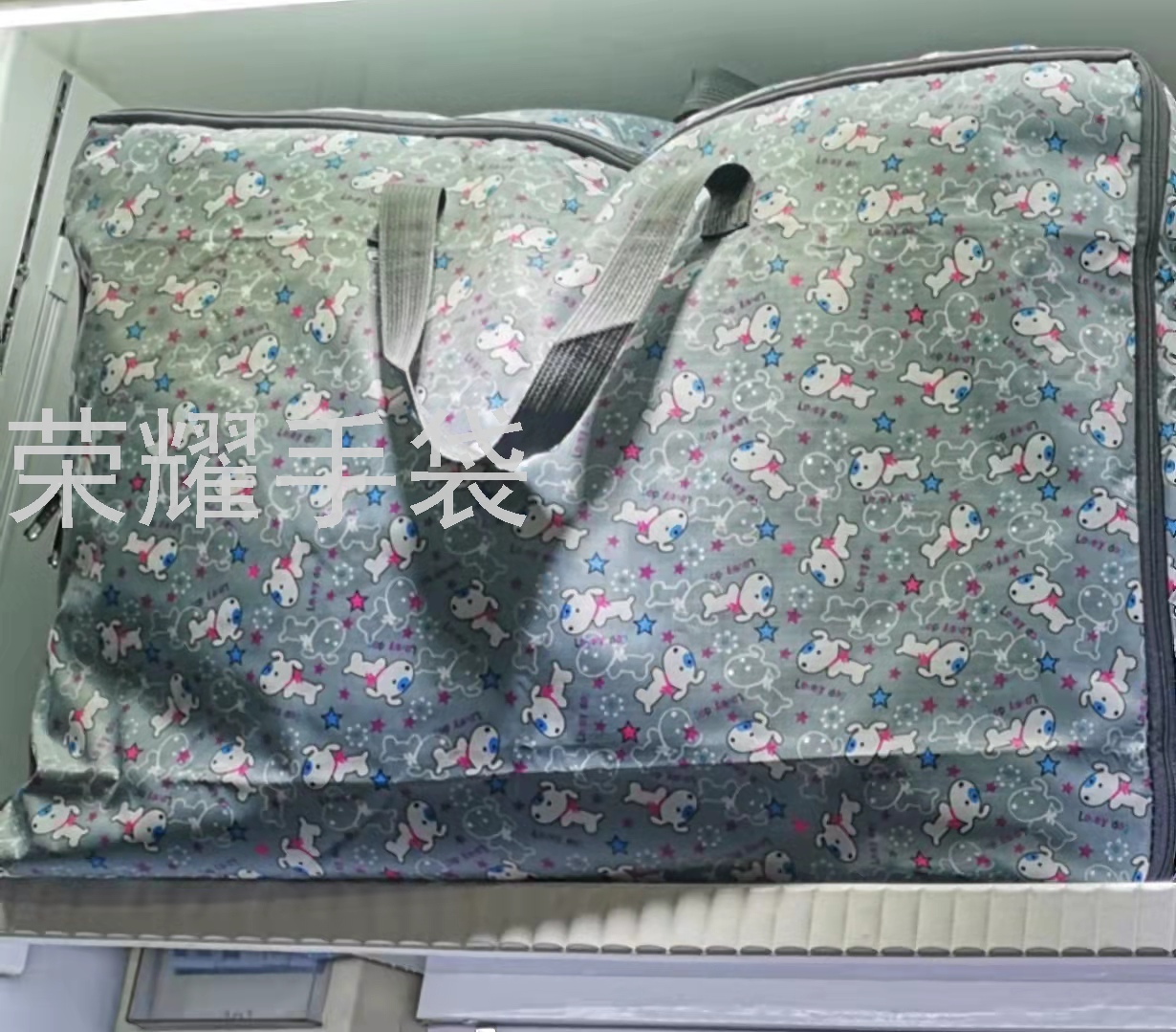 Storage bags, student bags, luggage bags - great tools for moving
