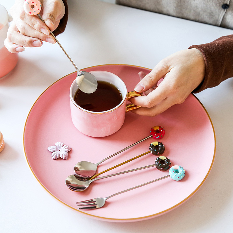 Internet-famous doughnut stainless steel dessert spoon, cartoon macaron fruit fork, ice cream spoon, coffee mixing spoon, stainless steel spoon, spoon, doughnut decoration spoon, children's spoon, ice cream spoon, tableware Item Picture