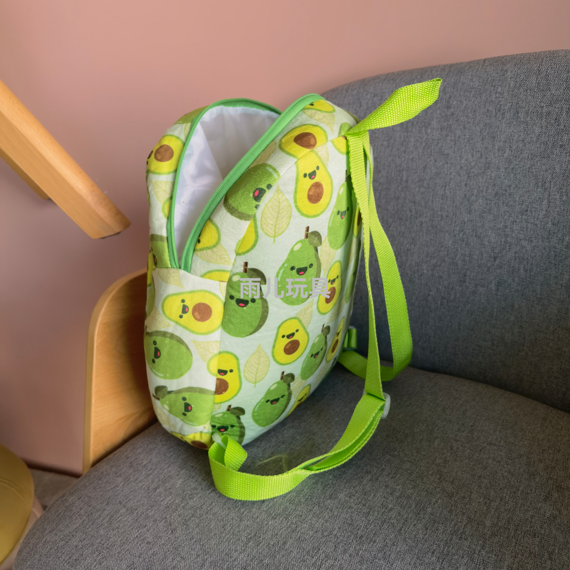 The new cross-border cactus print backpacks for men and women are fashionable and trendy in Europe and America. They are lightweight for kindergarten children and students Item Picture