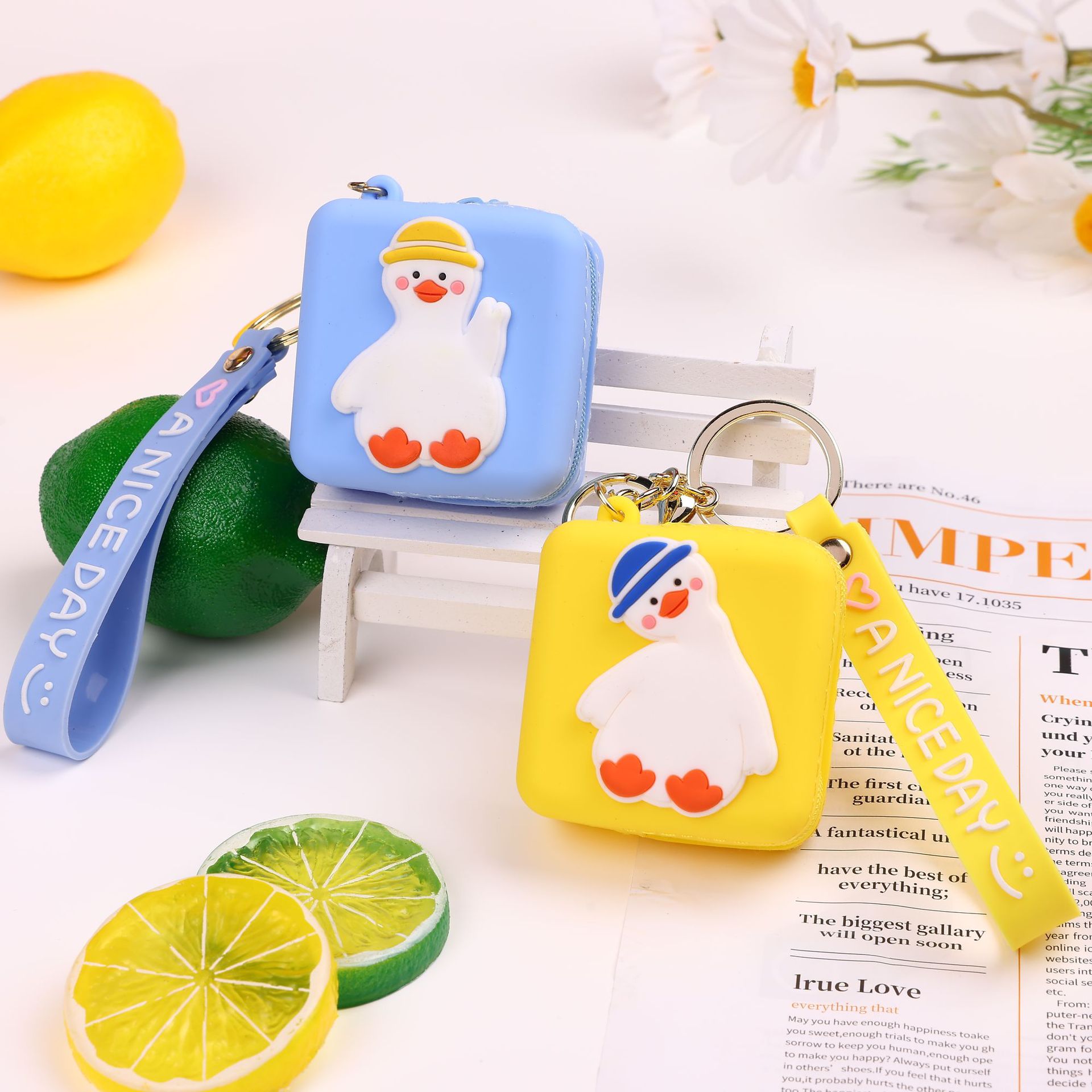 Wholesale of new children's handbags, gifts for boys and girls, silicone coin purses, trendy children's crossbody small bags and pendants details Picture