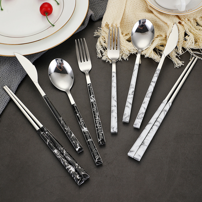 430 wood-grain imitation handle stainless steel knife, fork and spoon Western tableware set, Japanese and Korean tableware four-piece set, steak knife and chopsticks Stainless steel Western tableware set, easy to clean, stainless steel not prone to mold, mirror polished Item Picture