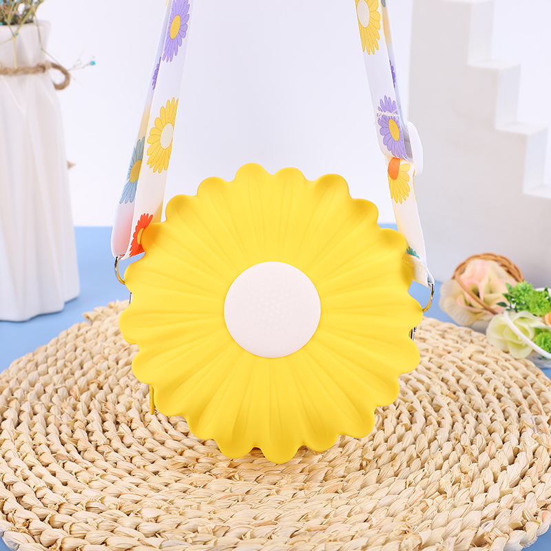 Sunflower coin purse, trendy kids crossbody new children's single-shoulder bag, silicone small bags for boys and girls, Korean version details Picture