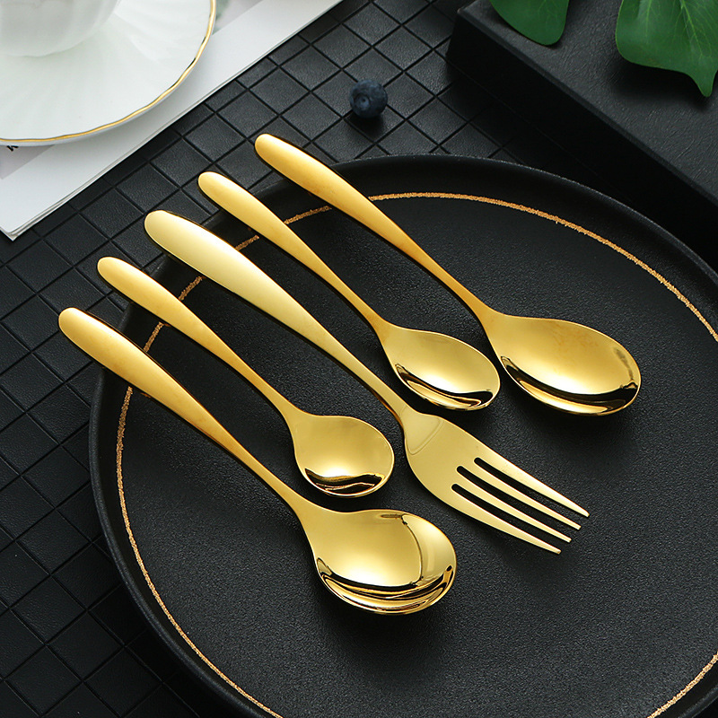 Korean-style 304 stainless steel ice spoon, long-handled stirring spoon, extended milk tea and coffee spoon, creative dessert honey spoon, stainless steel stirring spoon, stainless steel bar spoon, bar supplies, 304 stainless steel ice spoon spoon Application Scenario