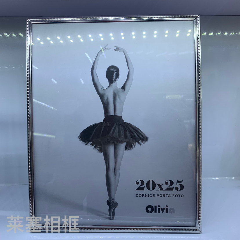 Dancing girl, stainless steel Nordic glass handicraft decoration, gift display, photo, living room, bedroom, metal photo frame Item Picture