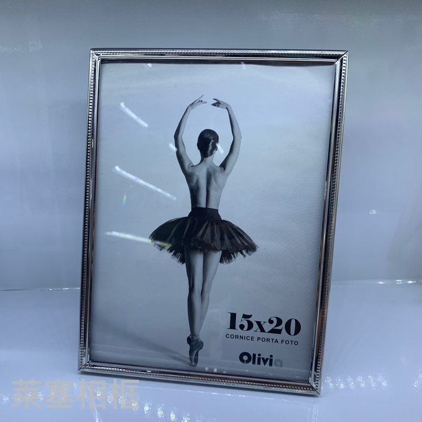 Dancing girl, stainless steel Nordic glass handicraft decoration, gift display, photo, living room, bedroom, metal photo frame Application Scenario
