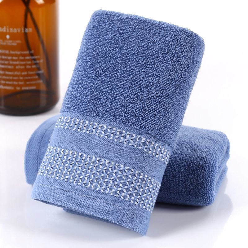 Pure cotton towel that absorbs water and does not shed fibers. Thickened and soft face towel. White checkered for home use. Male and female students take baths and wipe their faces Item Picture