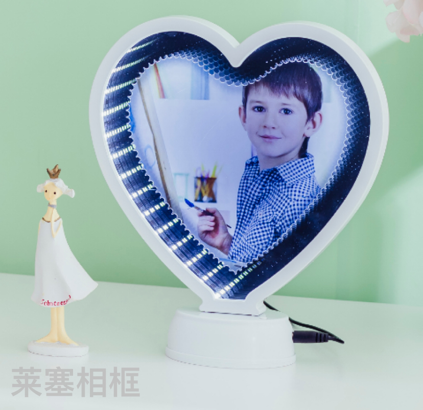 Glass creative ornaments, photos, home decoration gifts, handicrafts, magic mirrors, photo frames Item Picture