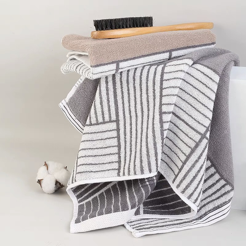 100% toalla de algodón para lavar la cara de los hombres hogar absorbente no se cae el pelo suave premium rayas patchwork toalla de baño de algodón para adultos Application Scenario