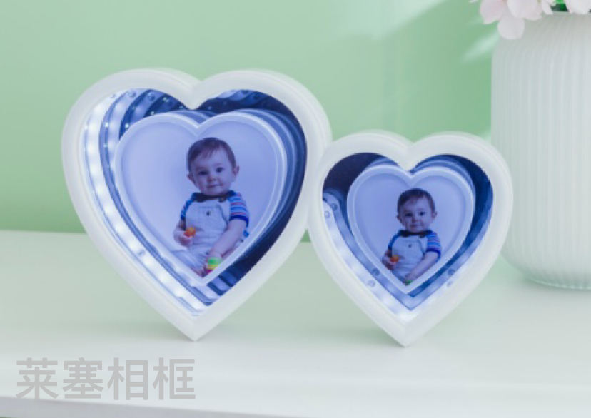 Glass creative ornaments, photos, home decoration gifts, handicrafts, magic mirrors, photo frames Application Scenario