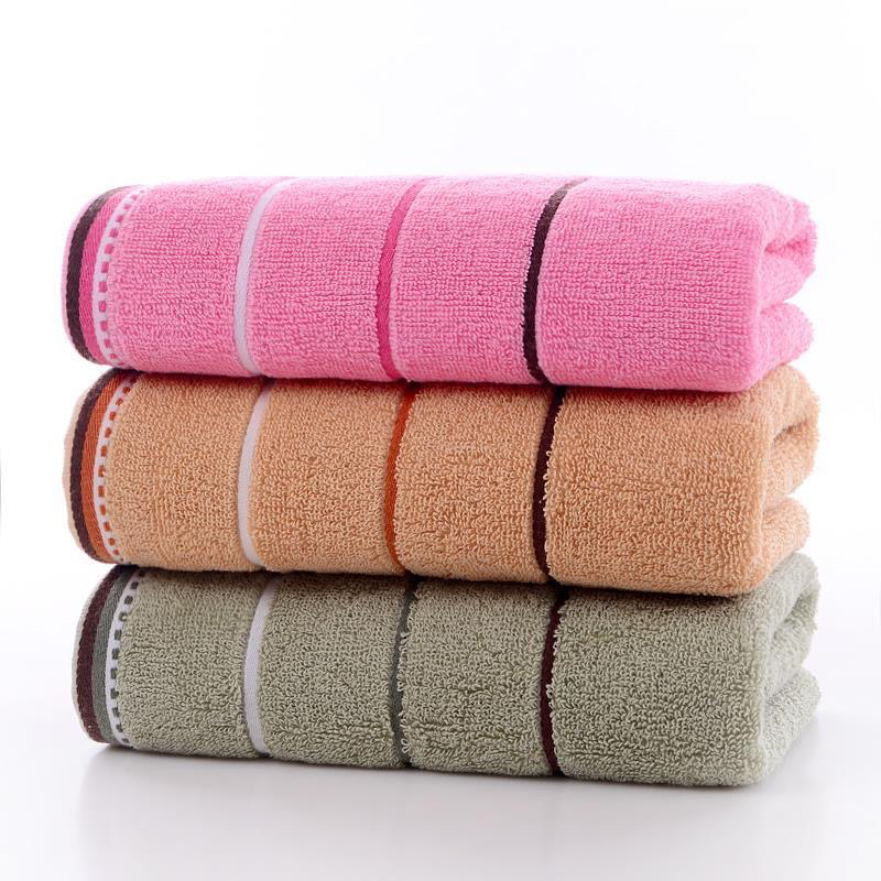 Towel for face washing, adult pure cotton hand towel, household face wiping, shower, bathing, men's and women's absorbent face towel, non-shedding, colored stripe Application Scenario