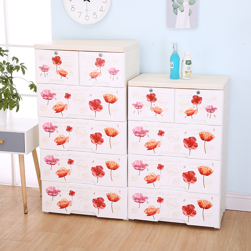 儿童衣柜实物图