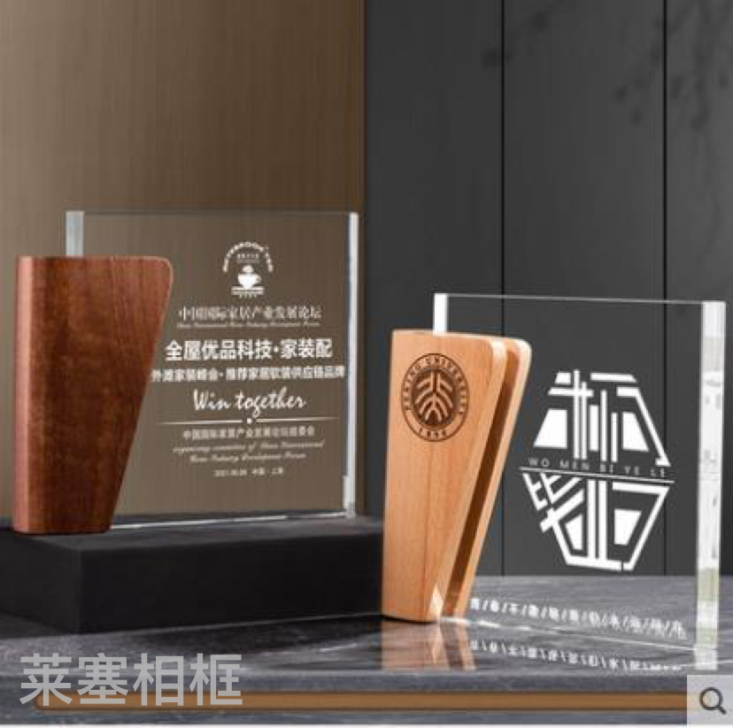 Photos of crystal and metal creative ornaments, home decoration gifts, handicrafts, MEDALS details Picture