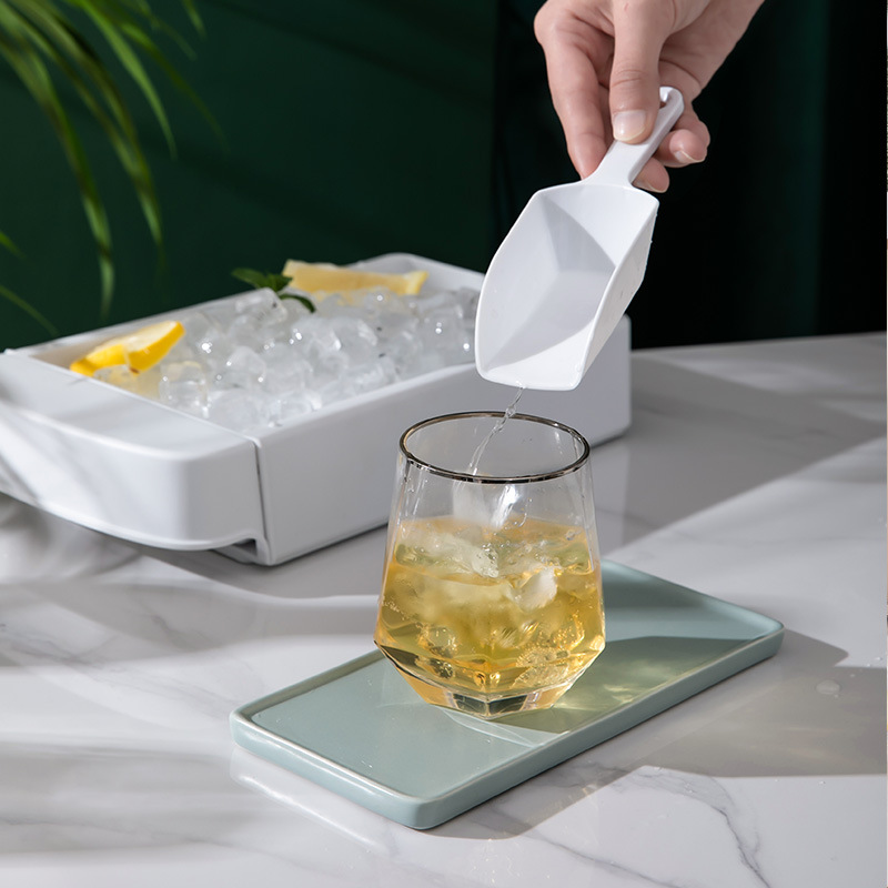 2021新款冰格带盖带铲家用制冰辅食盒冰块模具创意抽屉式塑料冰格