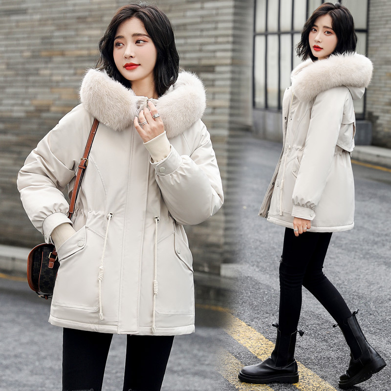The new winter 2021 fashion waist-cinching style cotton-padded women's jacket with thickened plush lining and down Application Scenario