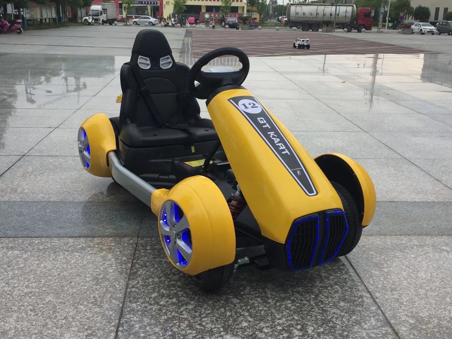 2022 Arab Dubai Qatar Foreign Trade Plaza Electric Children's Go-kart Drift bike child bike full figure