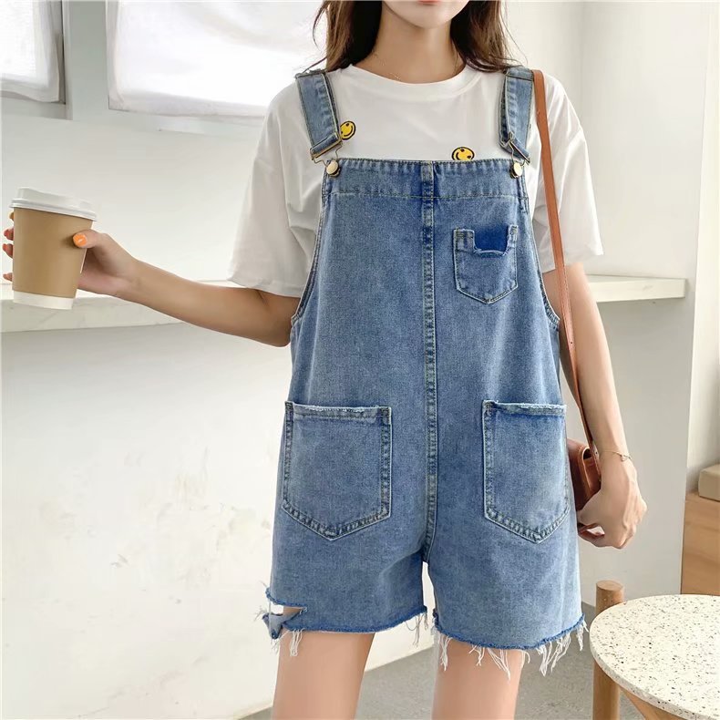 Summer college-style denim overalls for women, Korean style, oversized, loose, youthful and slimming, oversized straight-leg pants Application Scenario