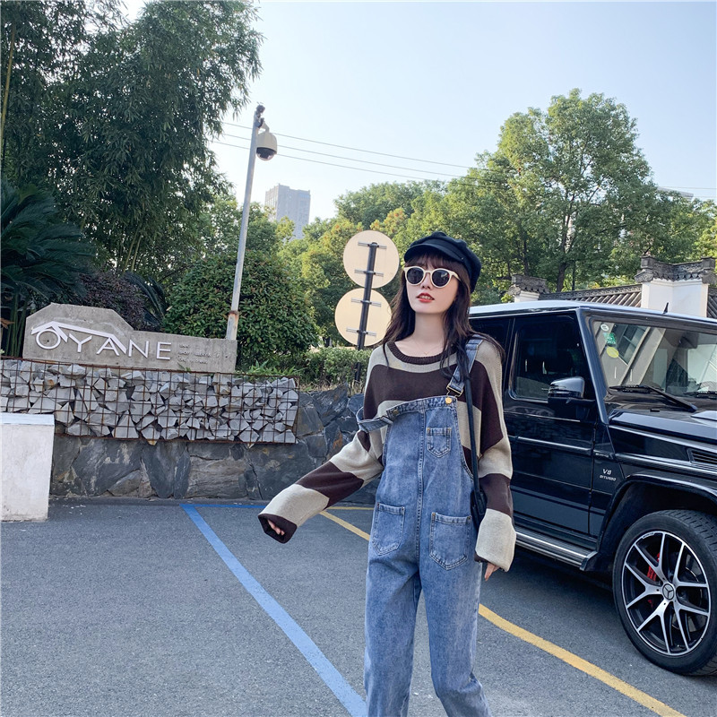 The new large-sized women's denim overalls for autumn and winter are loose and slimming, adding a nine-inch straight Harem pant for overweight girls Item Picture