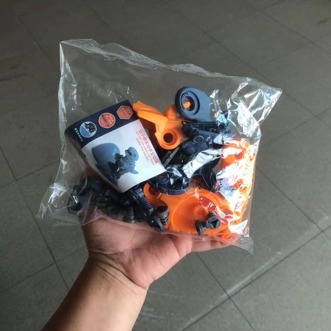 Disassemble and assemble dinosaur eggs, DIY disassembly toys, disassemble and assemble nuts, assemble Tyrannosaurus rex, Triceratops, disassemble and assemble dinosaurs Application Scenario