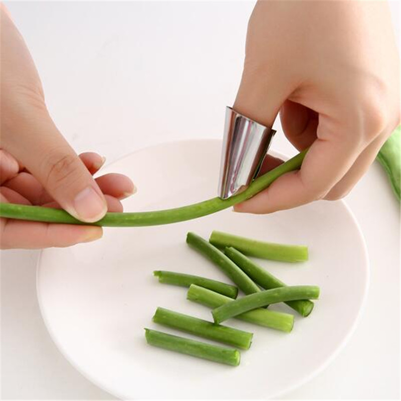 Edamame peeling tool, iron nail cover, water chestnut, broad bean, pine nut, pistachio peeling tool, anti-cutting hand and finger guard Specification image