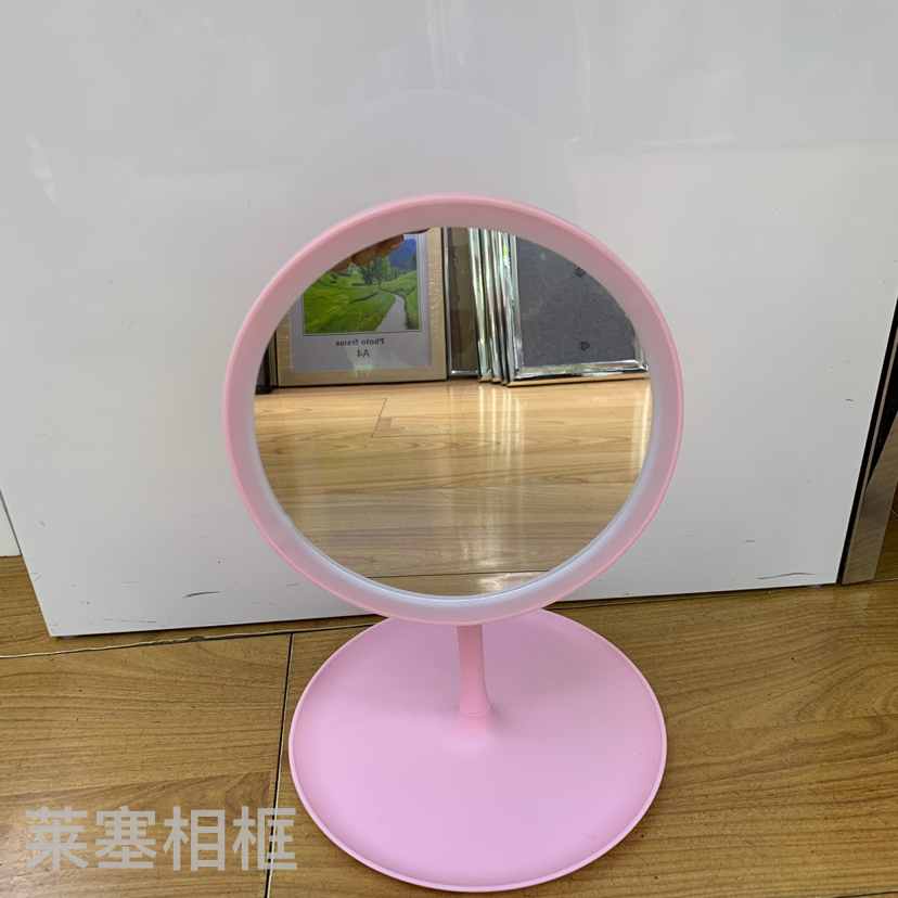 Plastic creative ornaments, home decoration gifts, handicrafts, makeup mirrors Item Picture