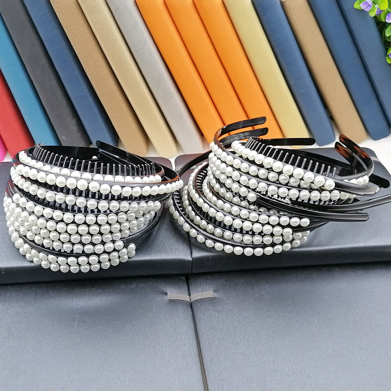 A3136 Pearl Ten-Thousand-tooth headband, Headband, Hairpin, hair clip, hair accessory, headwear, two-yuan store Application Scenario