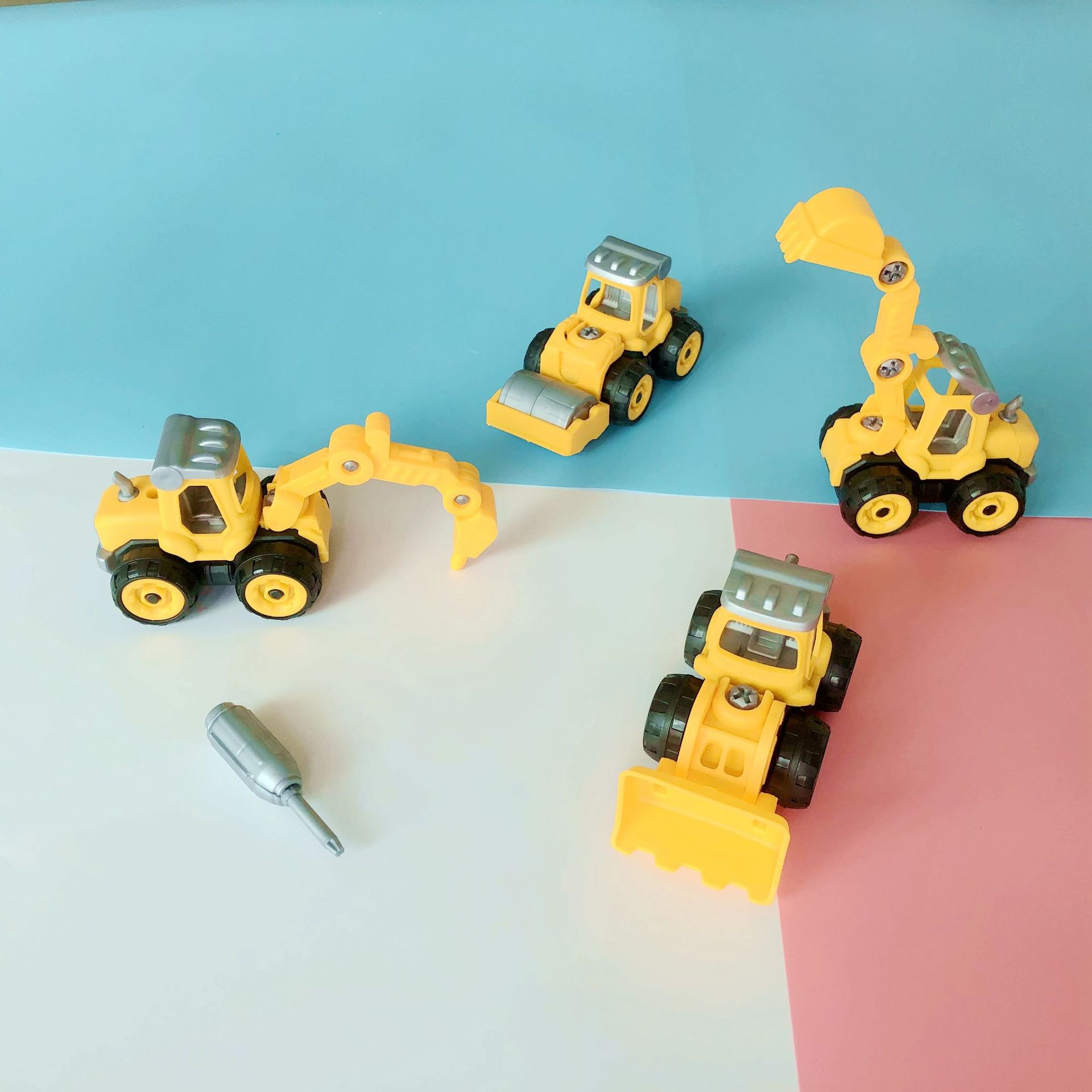 Children's disassemblable toy engineering vehicle package, disassemblable and screw-tightening toy vehicle wholesale, street stall toy supply details Picture