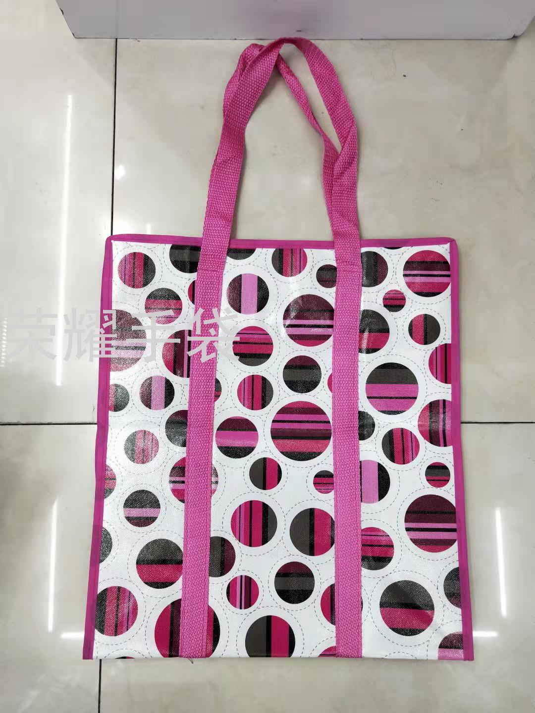 Cotton quilt bags, non-woven fabric shopping bags Application Scenario