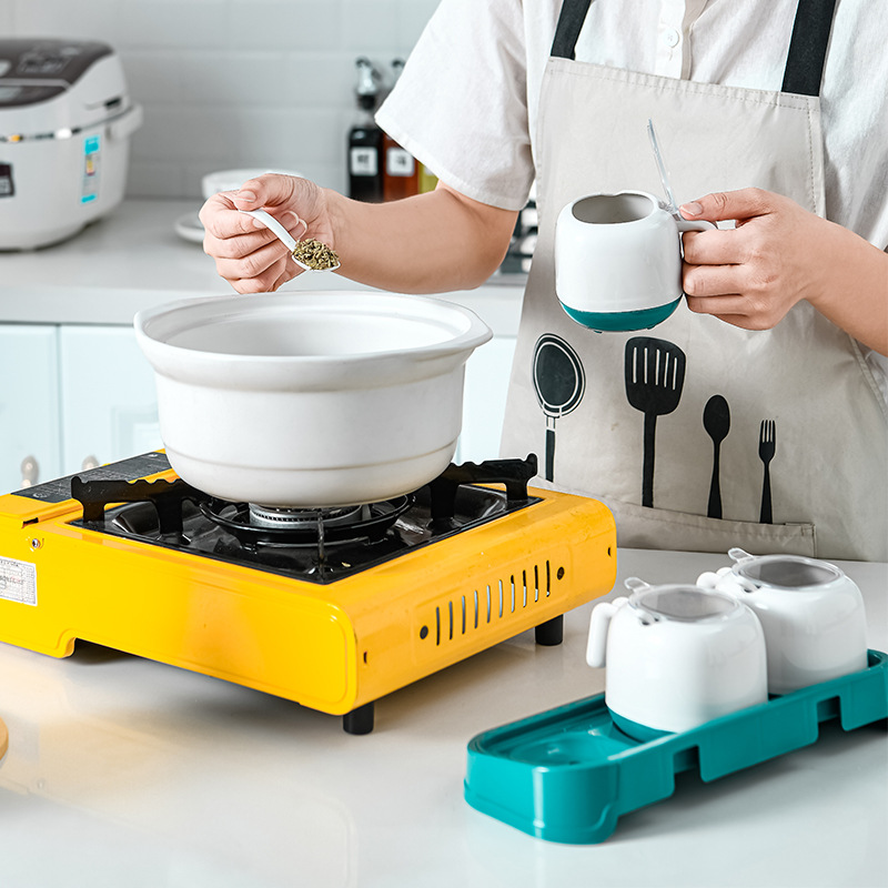 Factory direct sales of new creative plastic seasoning boxes, no drilling, no marks, wall-mounted kitchen seasoning storage boxes wholesale Specification image