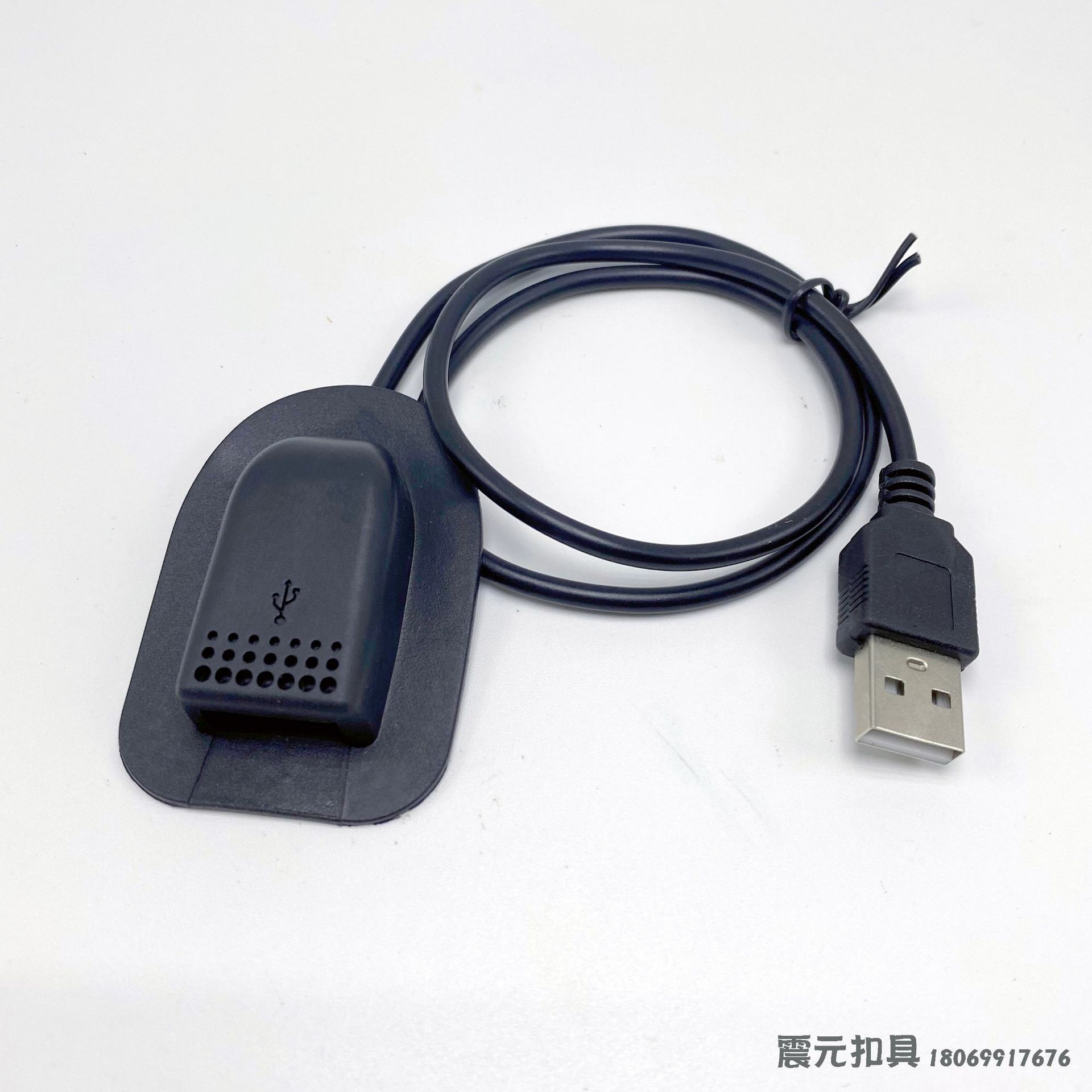 Plastic accessories for bags, data cables and set boxes are available in various styles, suitable for use on all kinds of bags. In stock details Picture