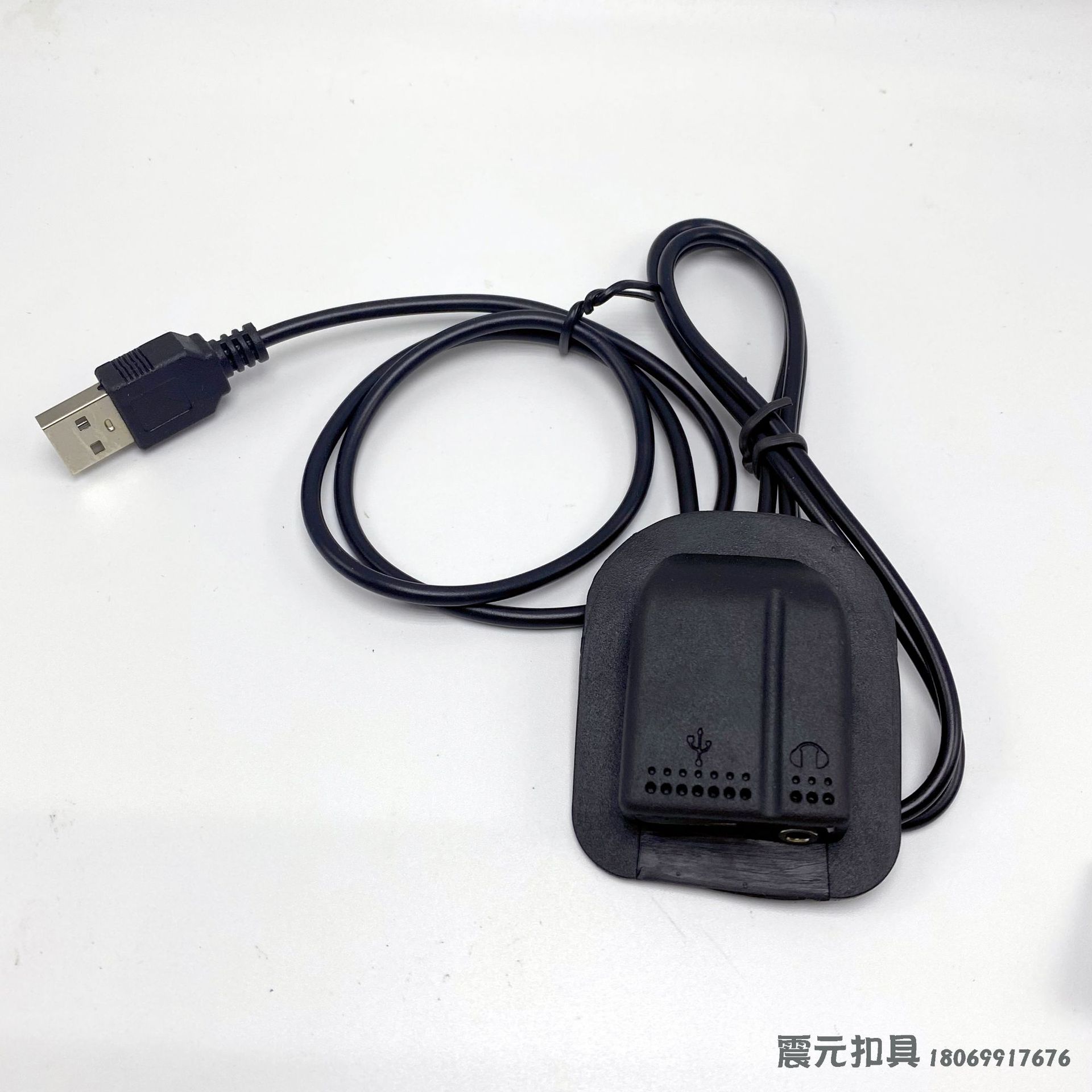 Plastic accessories for bags, data cables and set boxes are available in various styles, suitable for use on all kinds of bags. In stock Specification image