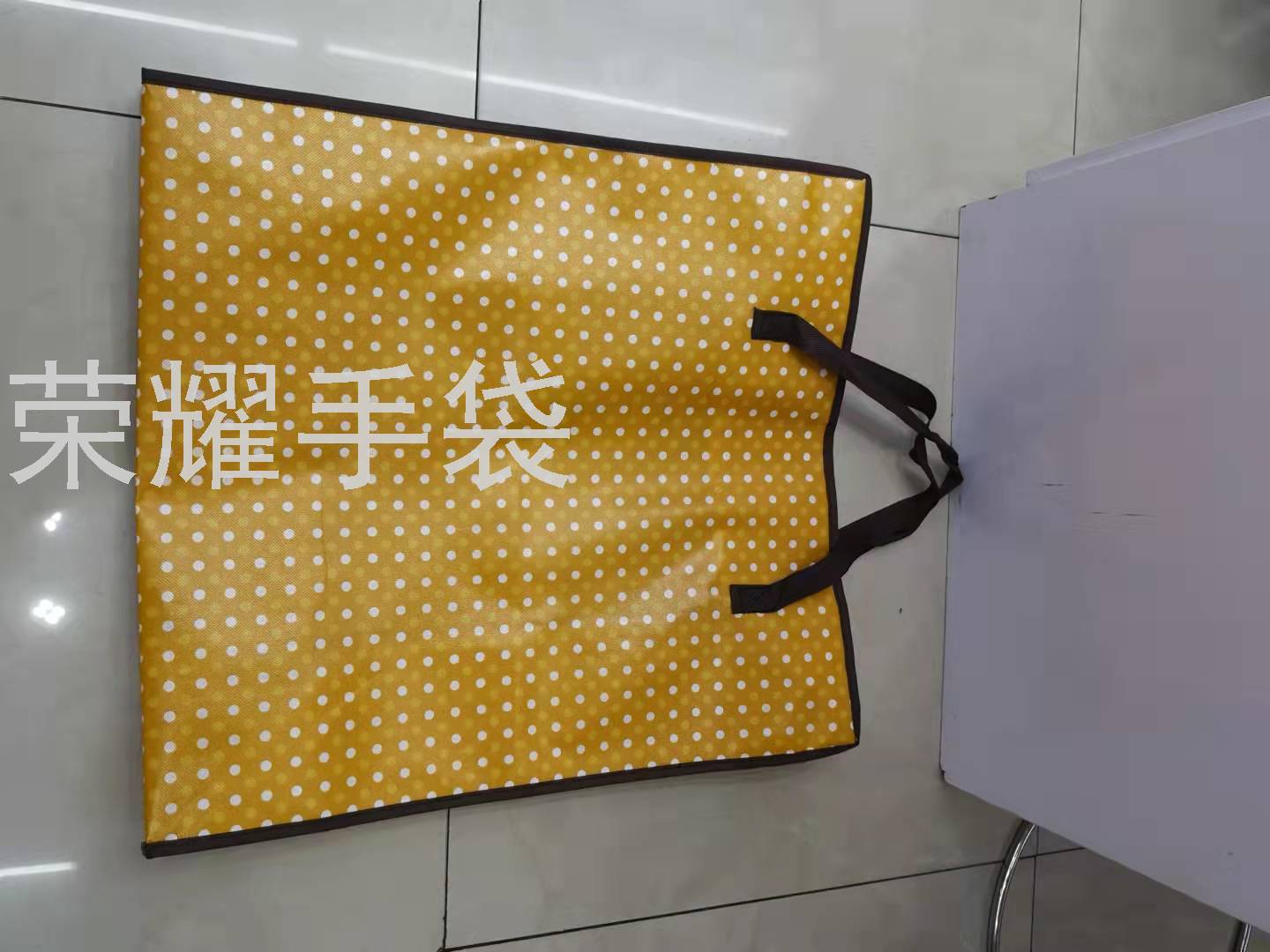 Non-woven fabric bags, handbags, woven bags, non-woven fabric laminated luggage bags Item Picture