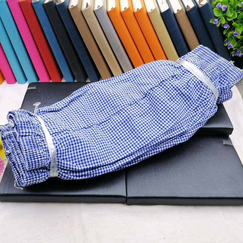 L1111 Four-needle thread checkered long-sleeved sleeves, household cleaning and labor protection sleeves, household men's and women's work sleeves Item Picture