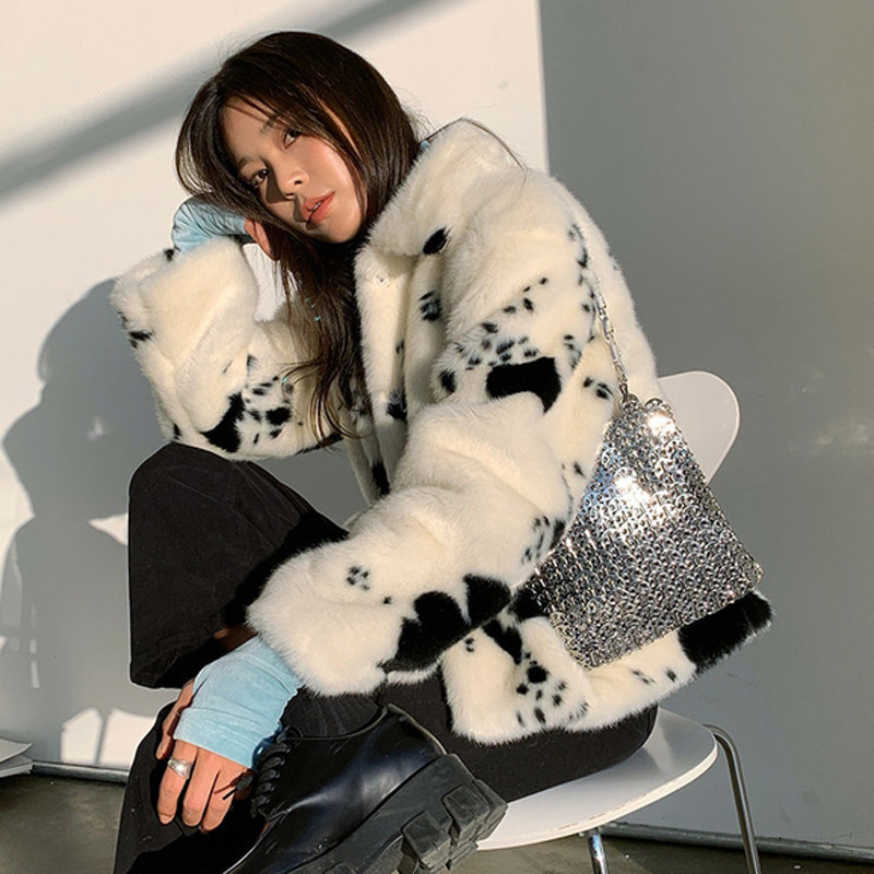 Winter Korean-style cotton fur coat for women, black and white cow print loose and casual, mink fur fleece coat for women, thickened Specification image