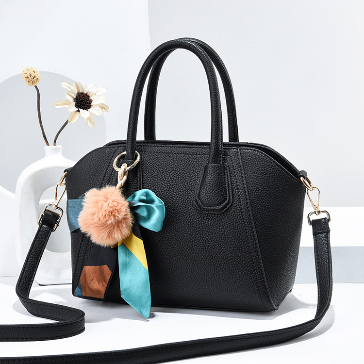 A26 new women's handbag single shoulder bag simple casual versatile crossbody bag