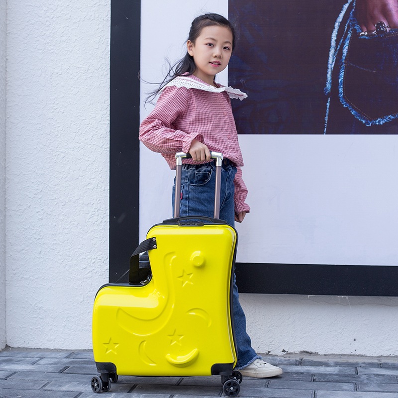 Children's password lock suitcase, riding swivel wheel carry-on case, new travel case, male and female travel trolley case Application Scenario