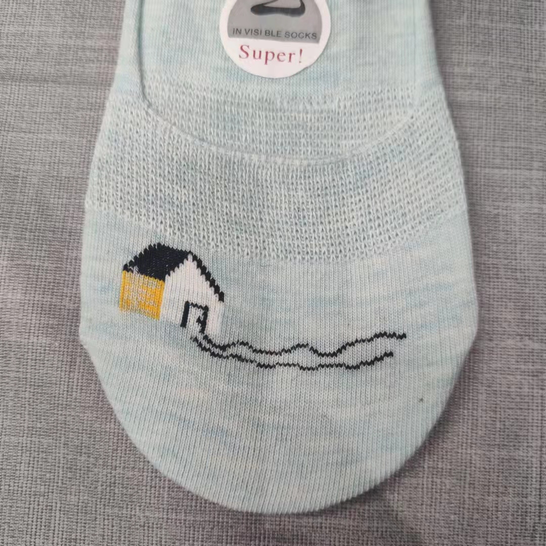 Women's spring and summer solid-colored light-cut boat socks, women's invisible socks, short socks, women's Japanese low-top socks, men's silicone wholesale Application Scenario