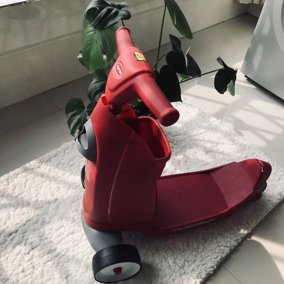 Children's scooters, three-wheeled scooters, two-in-one multi-functional baby scooters, drop shipping Item Picture