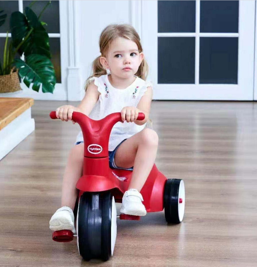 Factory direct sales of new children's roller coasters, tricycles, dual-purpose bicycles, and multi-functional tricycles for boys and girls full figure
