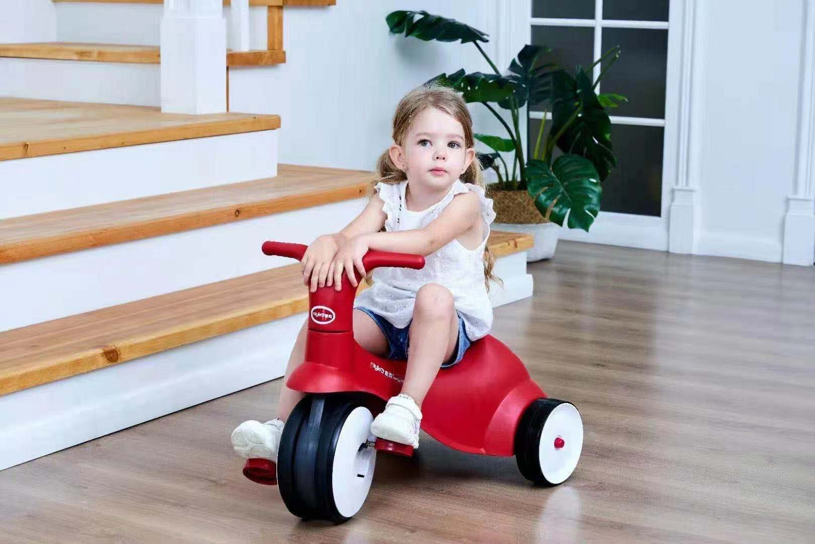 Factory direct sales of new children's roller coasters, tricycles, dual-purpose bicycles, and multi-functional tricycles for boys and girls Application Scenario