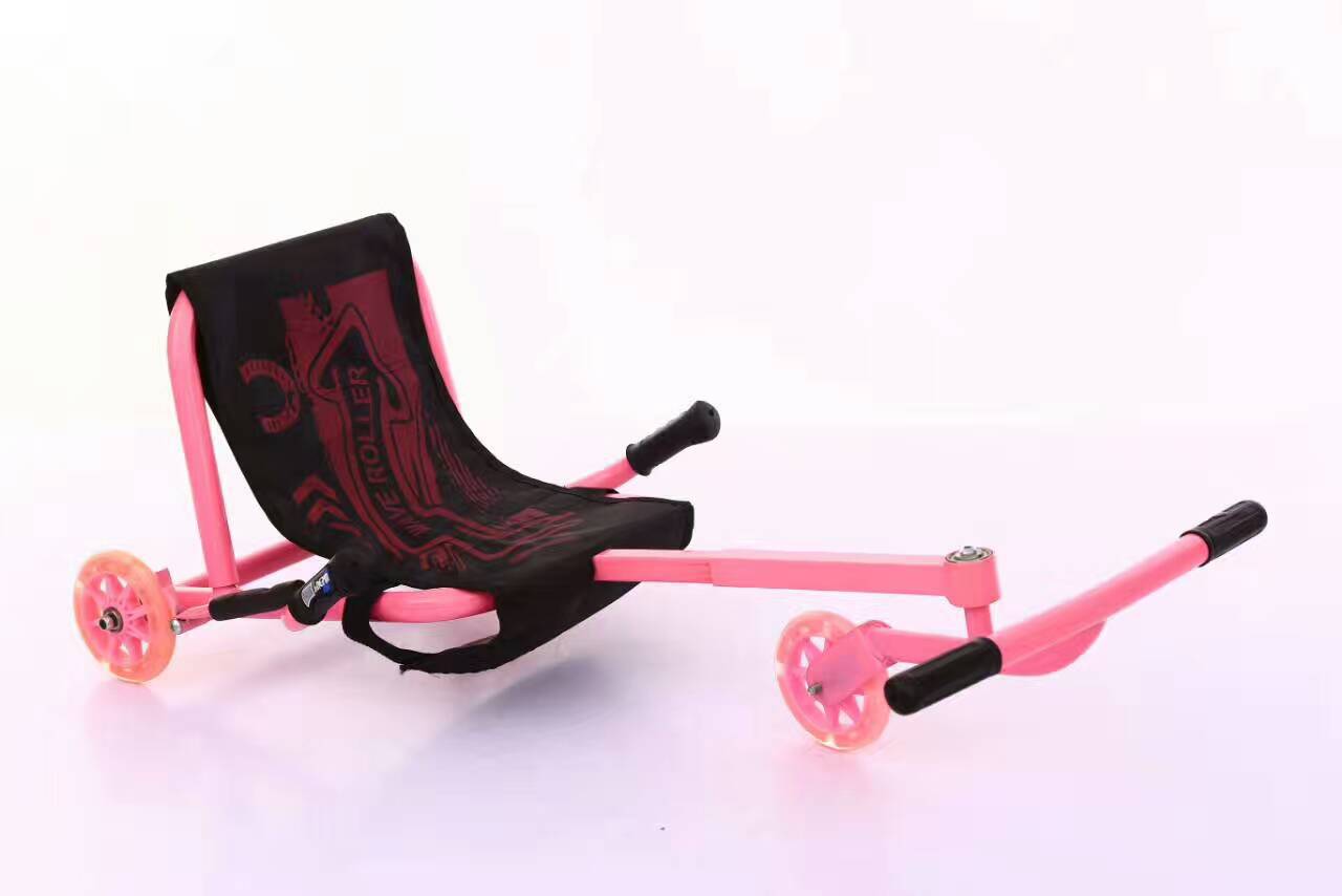 New children's square yo-yo, foot rocking car, go-kart, drift, fitness three-wheeled yo-yo Application Scenario