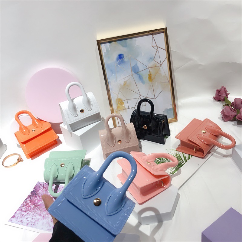 Spring/Summer 2021 new products: Jelly bag, mini bag, pvc handbag, macaron coin purse, single-shoulder crossbody bag Application Scenario